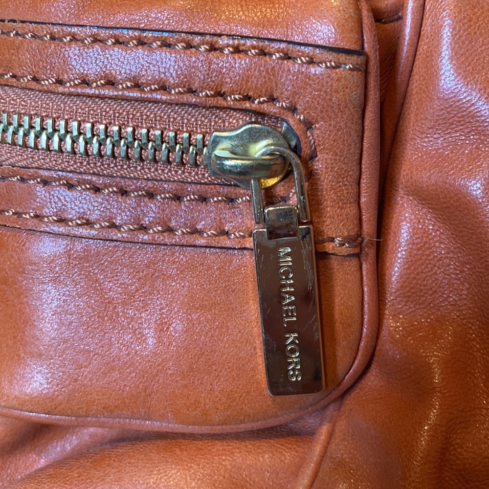 👜MICHAEL KORS Leather Collection - Burnt Orange Shoulder Bag - Picture 4 of 13